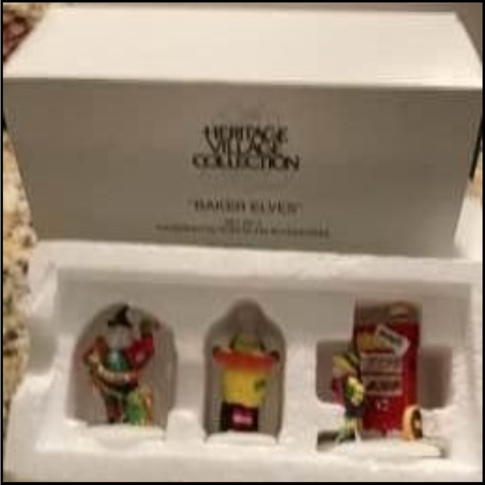 Dept 56 Bakers elves
